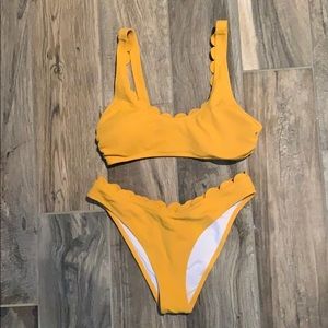 Cupshe medium scalloped swimsuit